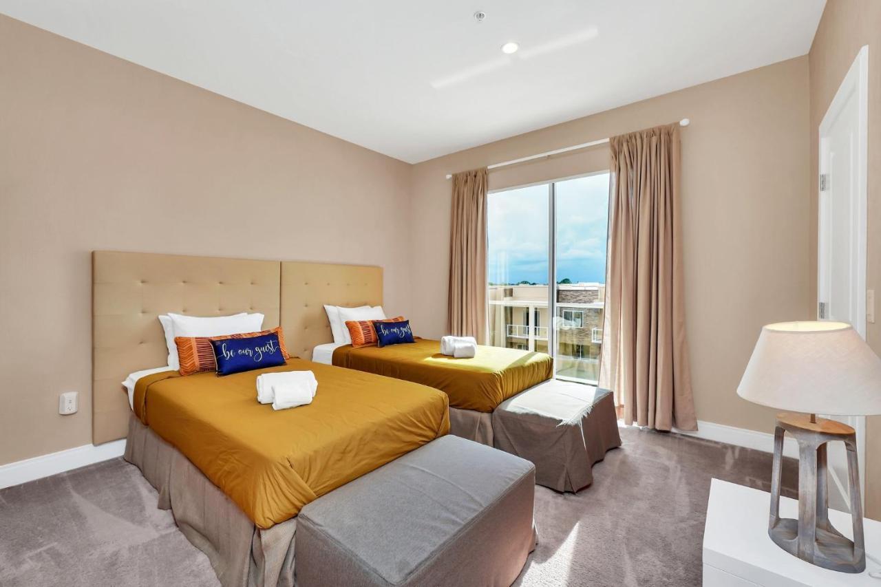 Luxury Villa Less Than A Mile From Disneyworld -Bonus Elevator- オーランド エクステリア 写真